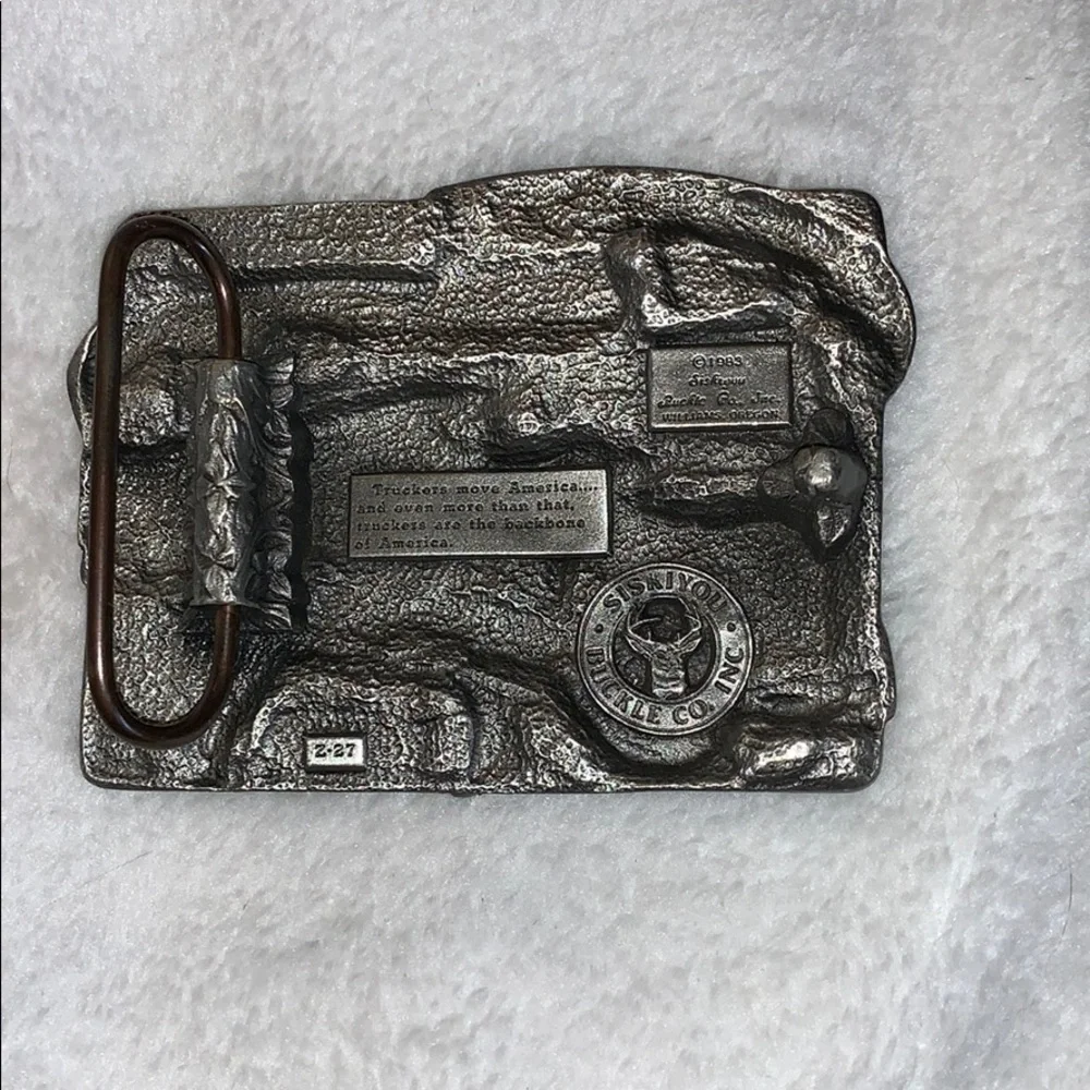 Vintage 1983 Siskiyou Buckle Company- “Truckers..”